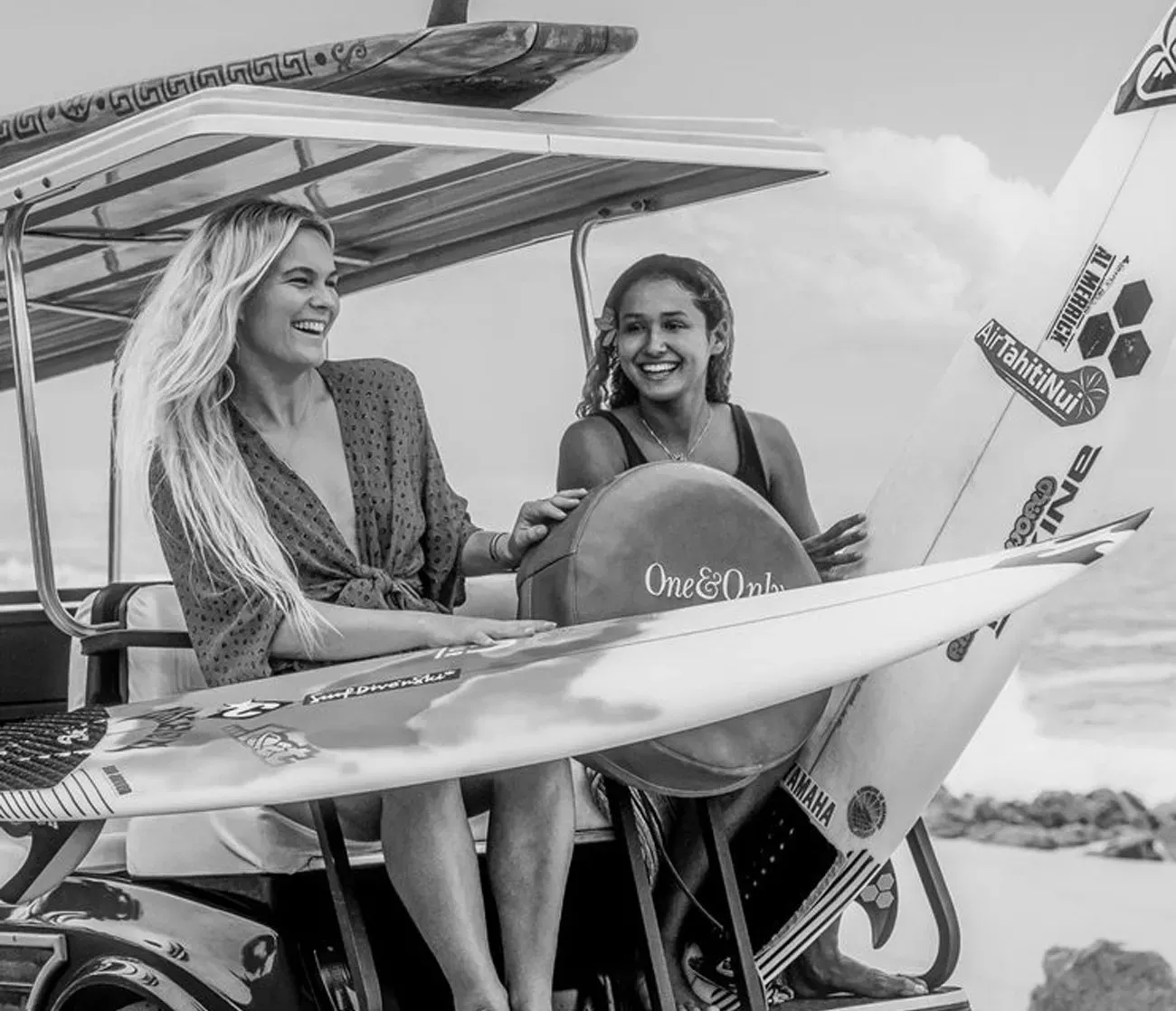 Pessoa em camelo no deserto