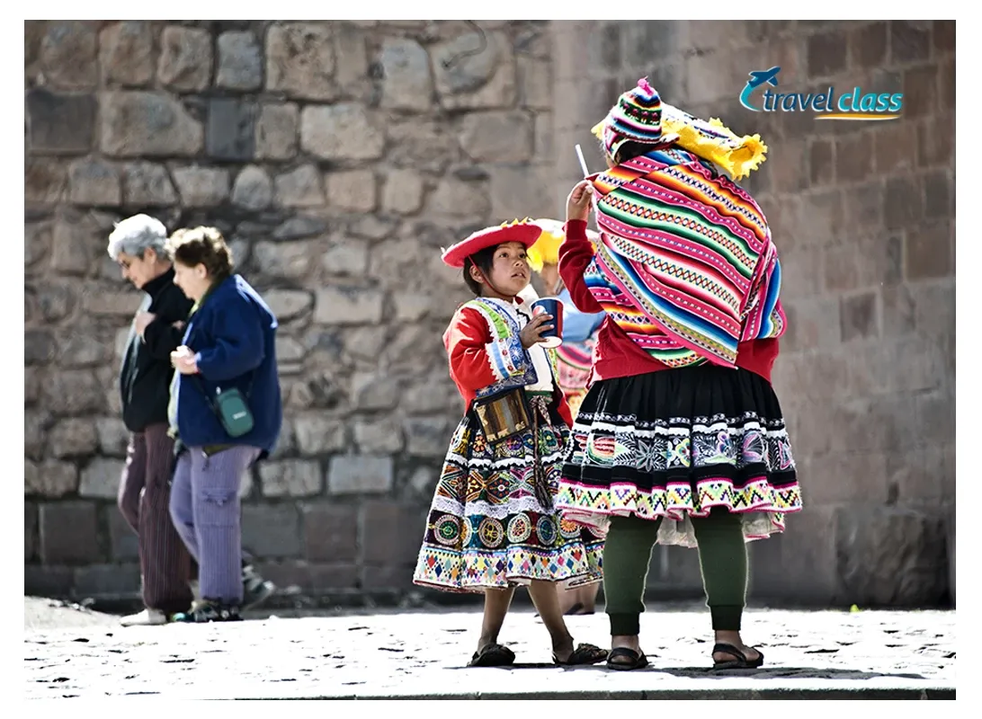 Pessoa em camelo no deserto