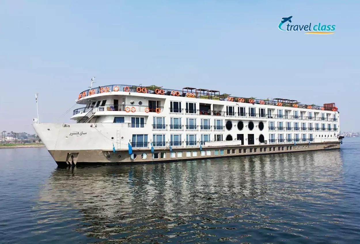 Pessoa em camelo no deserto