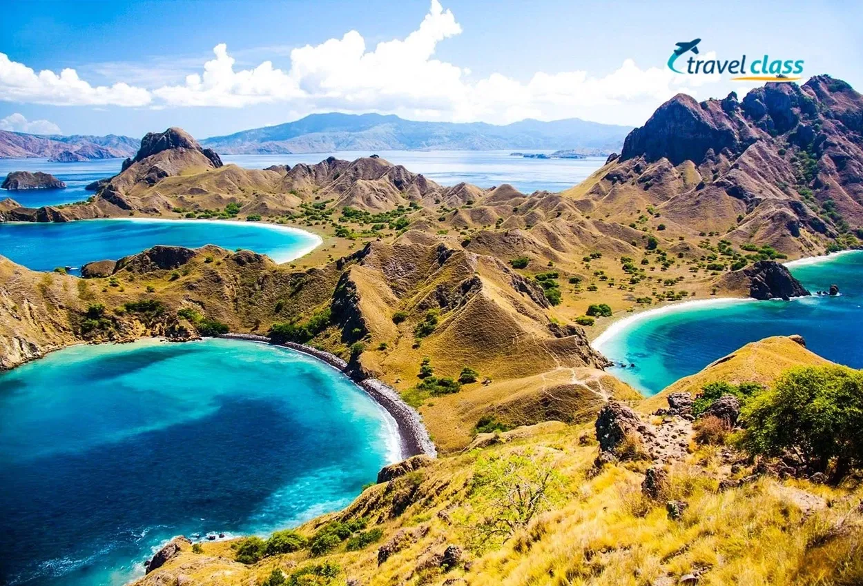 Pessoa em camelo no deserto