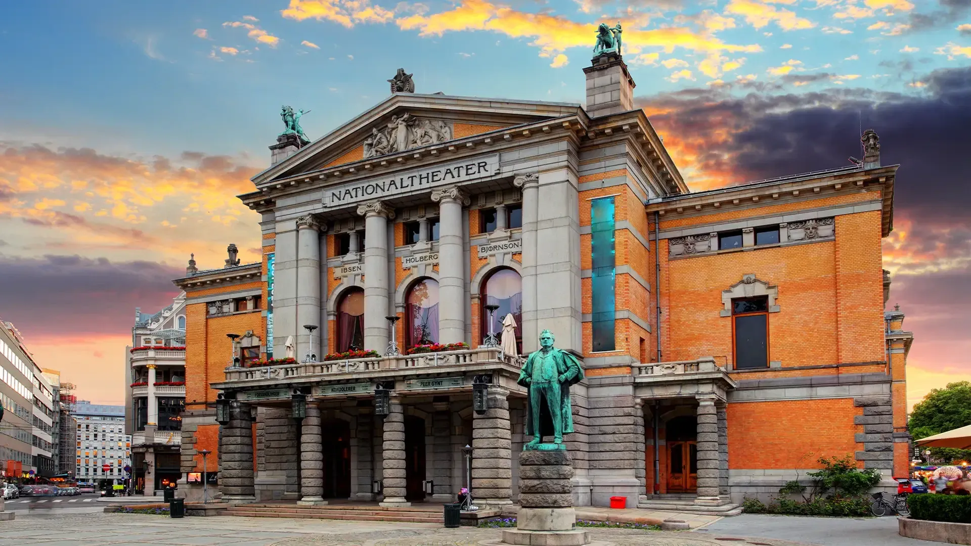 Pessoa em camelo no deserto