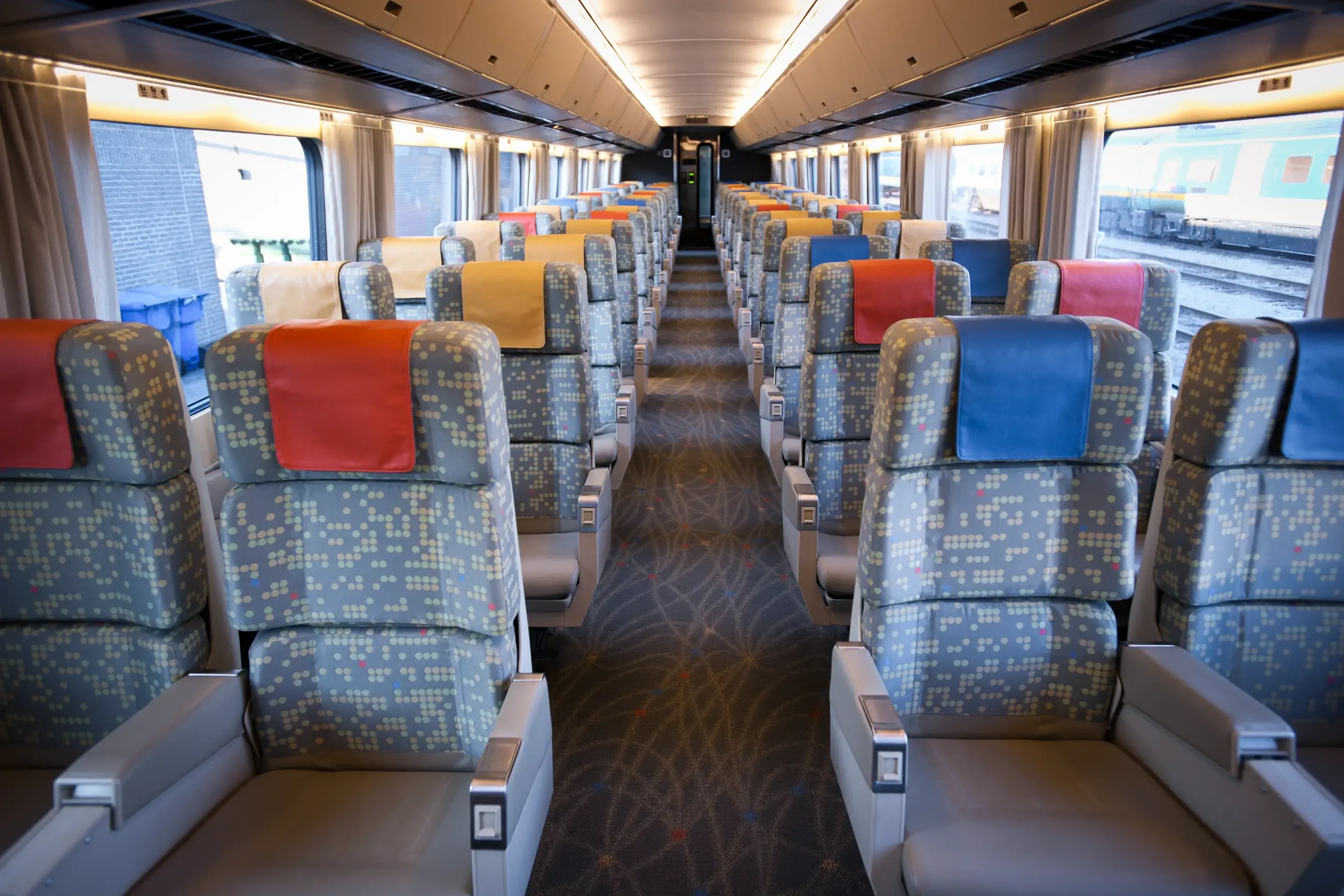 Pessoa em camelo no deserto