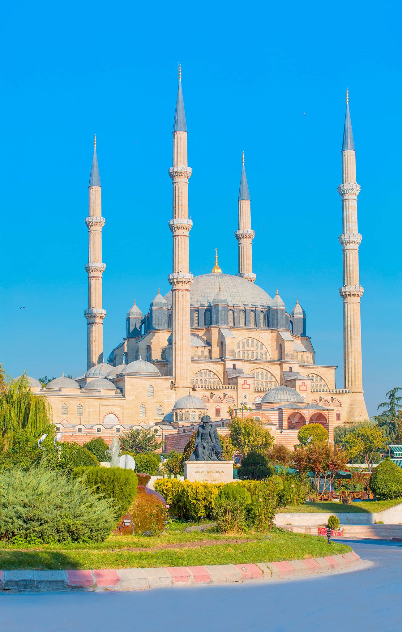 Pessoa em camelo no deserto